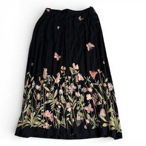 Metropolitan Vintage Maxi Floral Embroidered Black Skirt - L